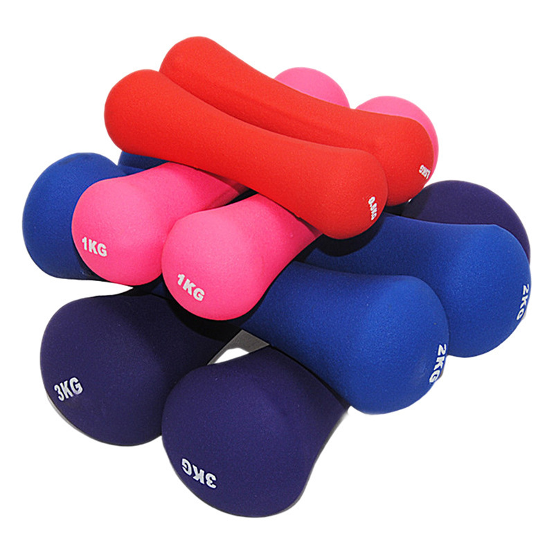 Prečo by ste mali používať fitness činky na silový tréning?